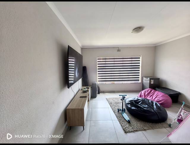3 BEDROOM APARTMENT FOR SALE IN BIRCHLEIGH NORTH